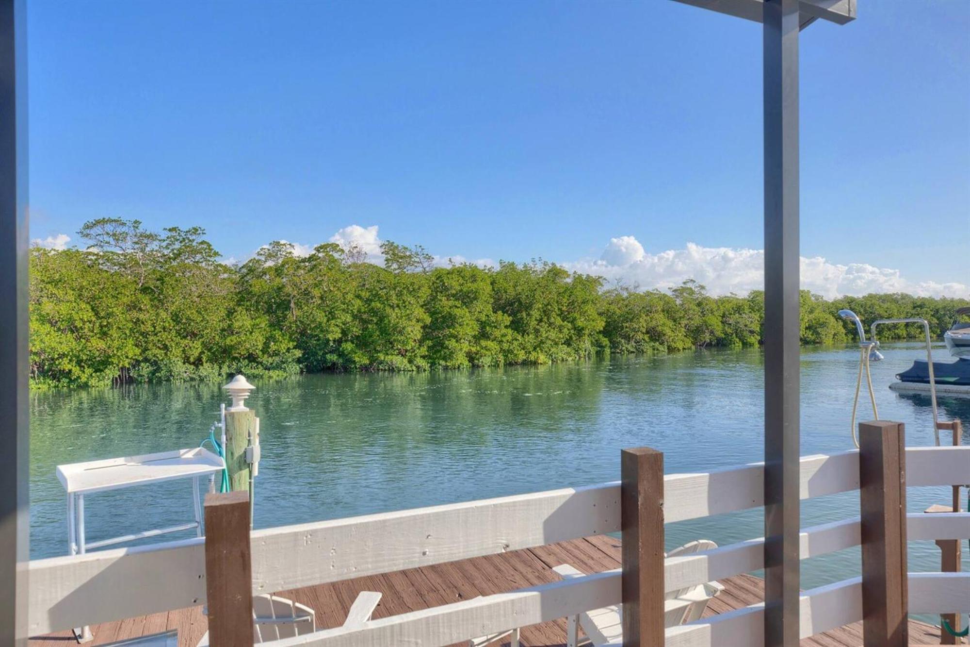 Tiny Home On Waterfront, Bay Views, Deck, Pool Jewfish Pokój zdjęcie