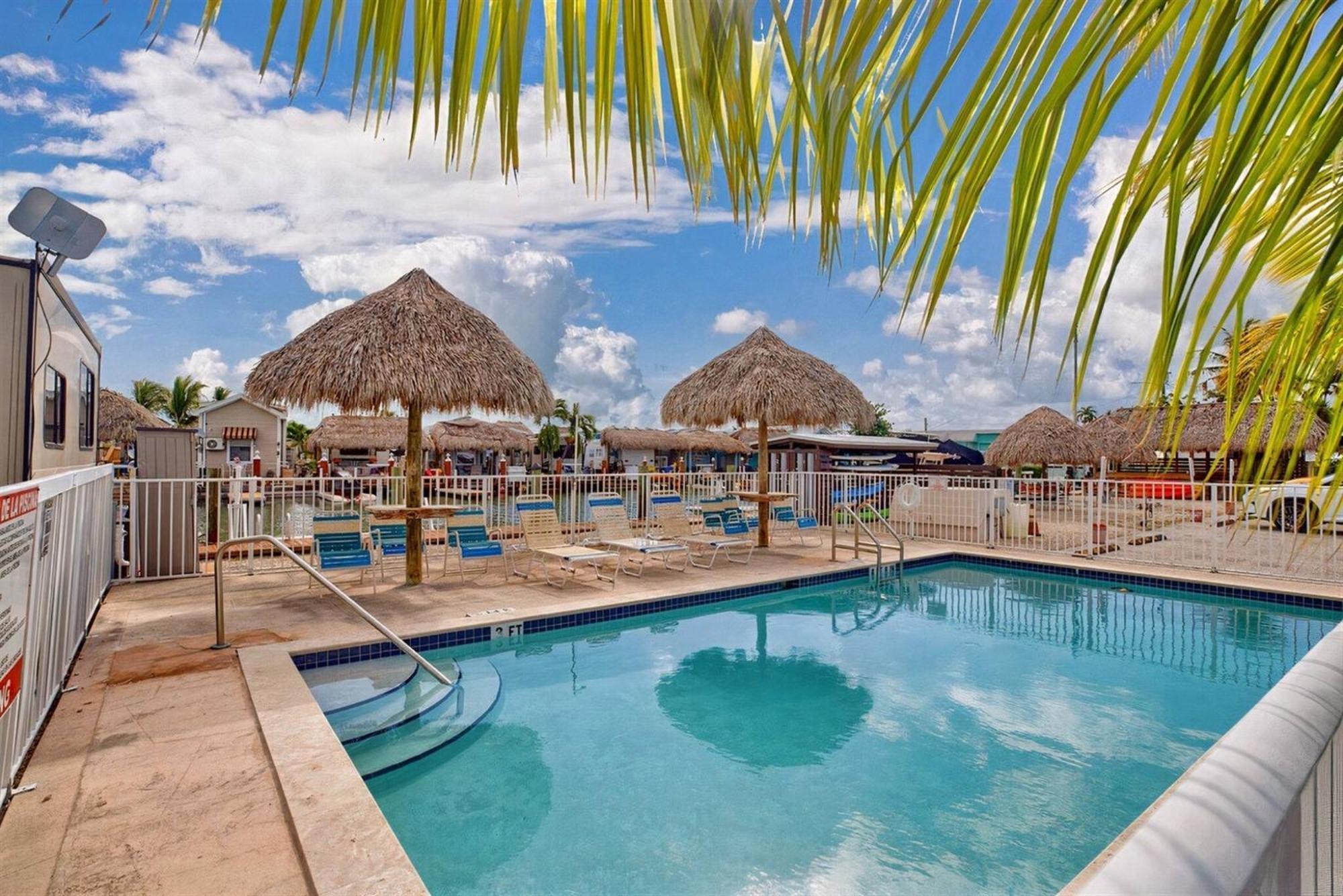 Tiny Home On Waterfront, Bay Views, Deck, Pool Jewfish Pokój zdjęcie